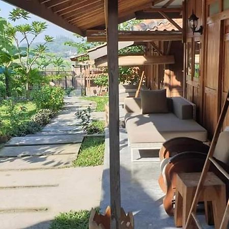 Villa Kayu Yogyakarta Eksteriør billede