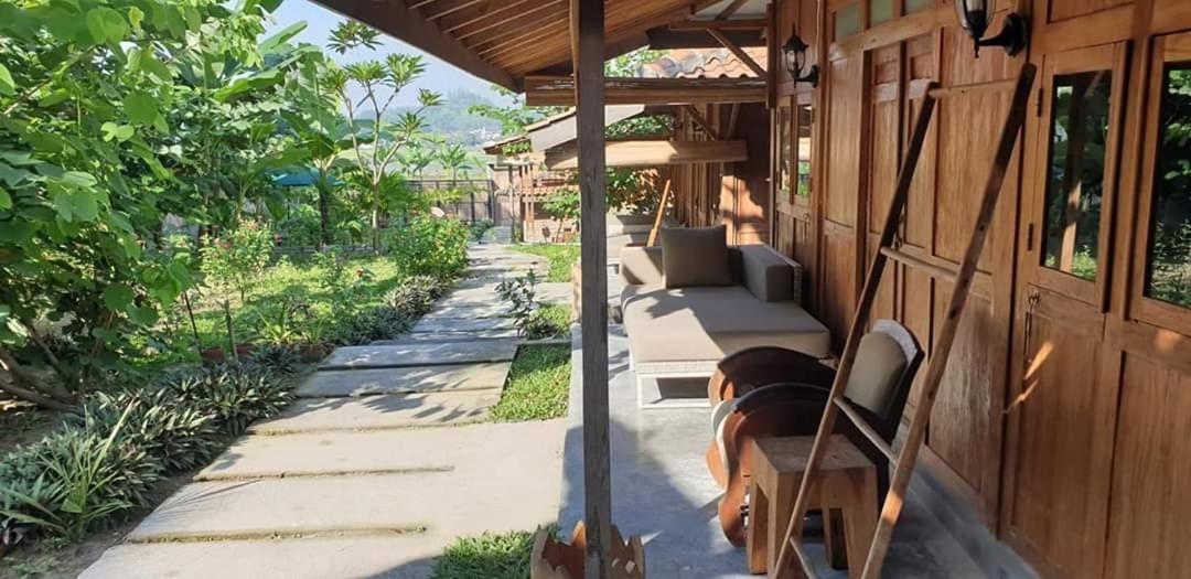 Villa Kayu Yogyakarta Eksteriør billede