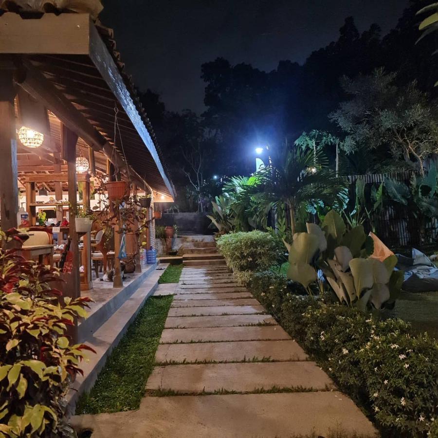 Villa Kayu Yogyakarta Eksteriør billede